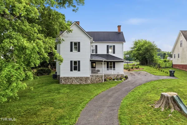 $489,000 | 250 5 Oaks Road, Jonesborough, TN 37659