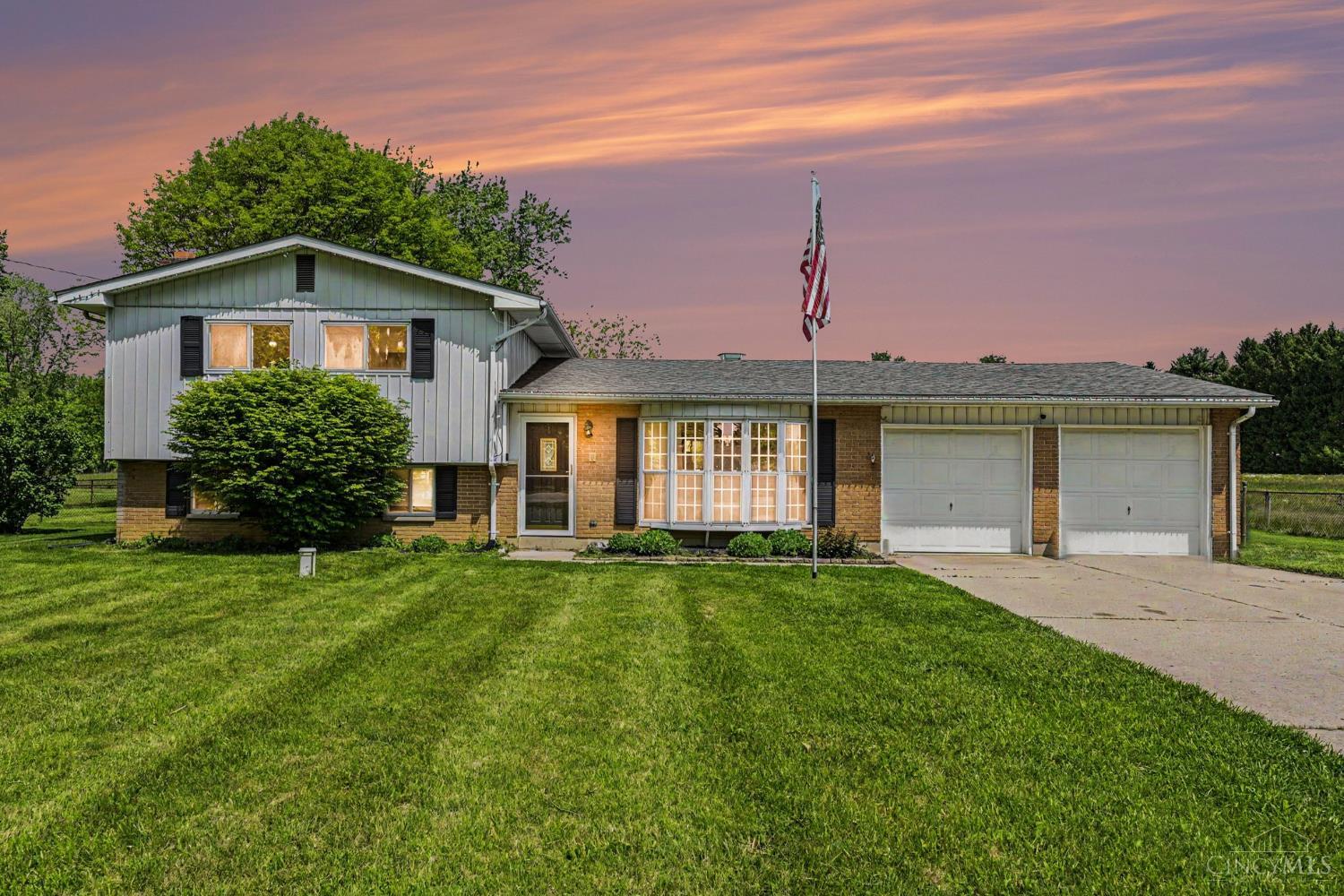 5884 Troy Road Springfield, OH 45502 - Photo 1 of 26