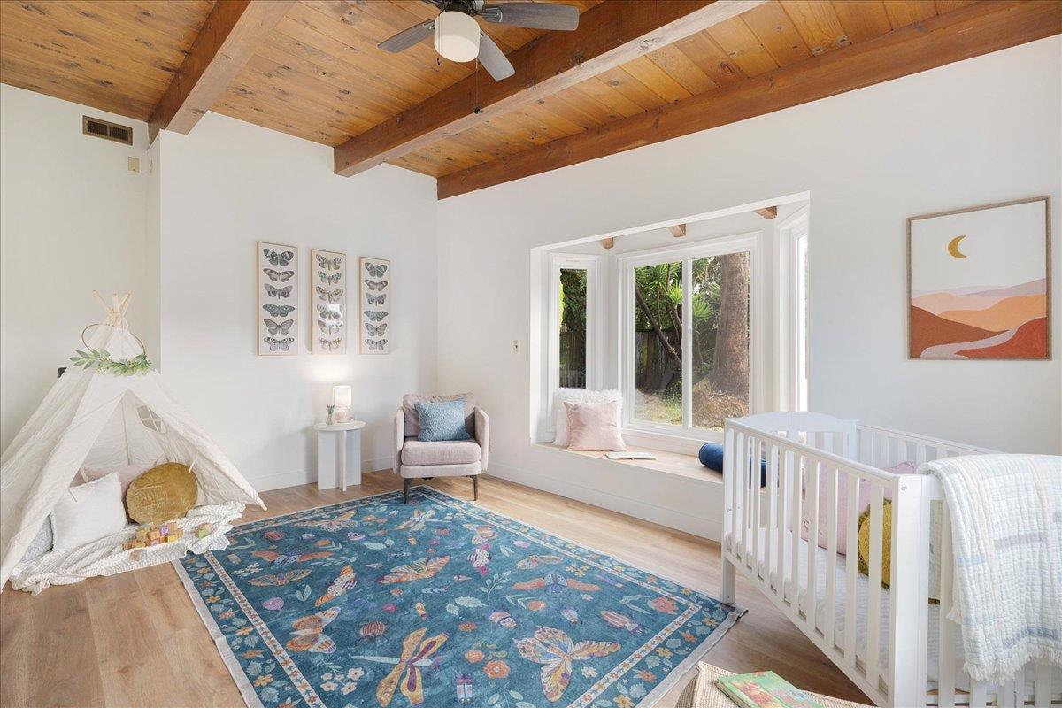 2908 Sandy Lane Santa Cruz, CA 95062 - Photo 12 of 28 a living room with a couch