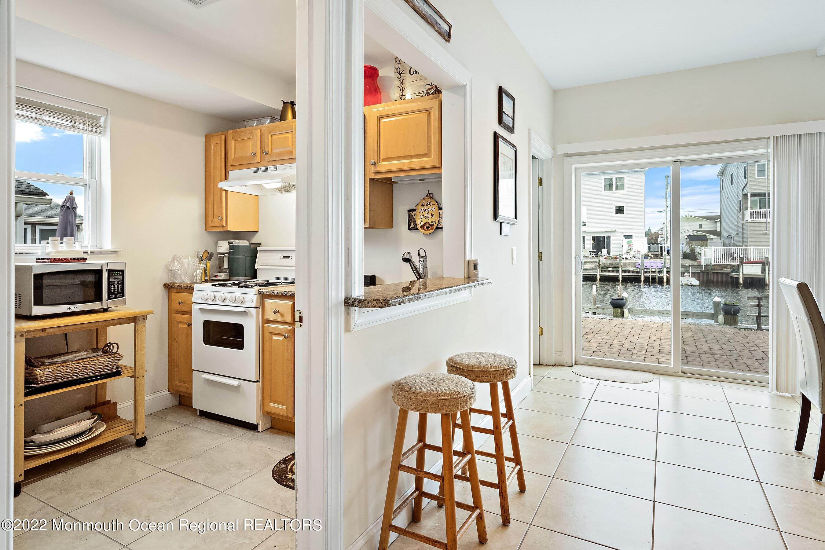 34 Sands Point Road Waretown, NJ 08758 - Photo 13 of 44 13-Int6 Kitchen1a