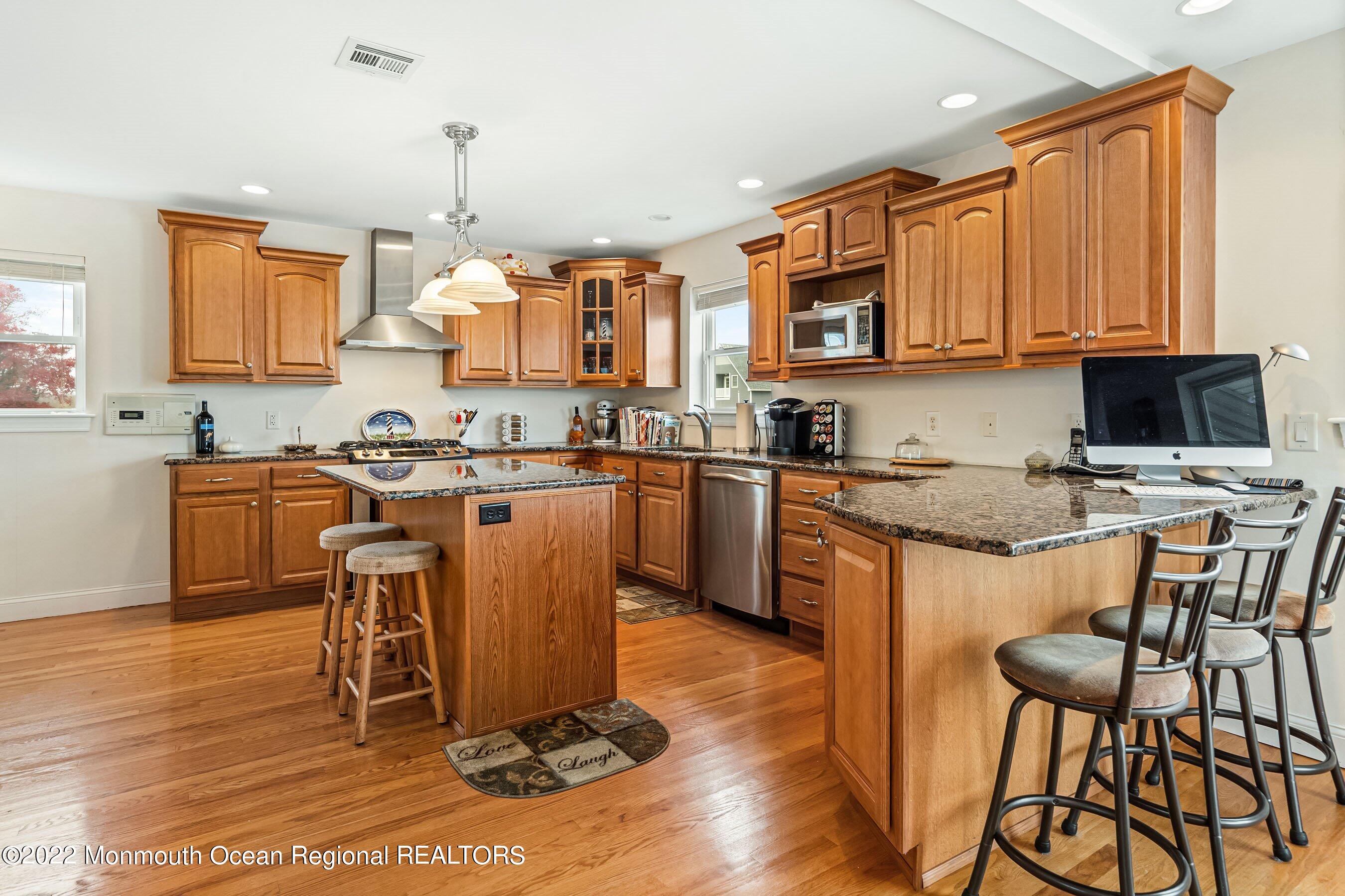34 Sands Point Road Waretown, NJ 08758 - Photo 18 of 44 24-Int12 Kitchen2