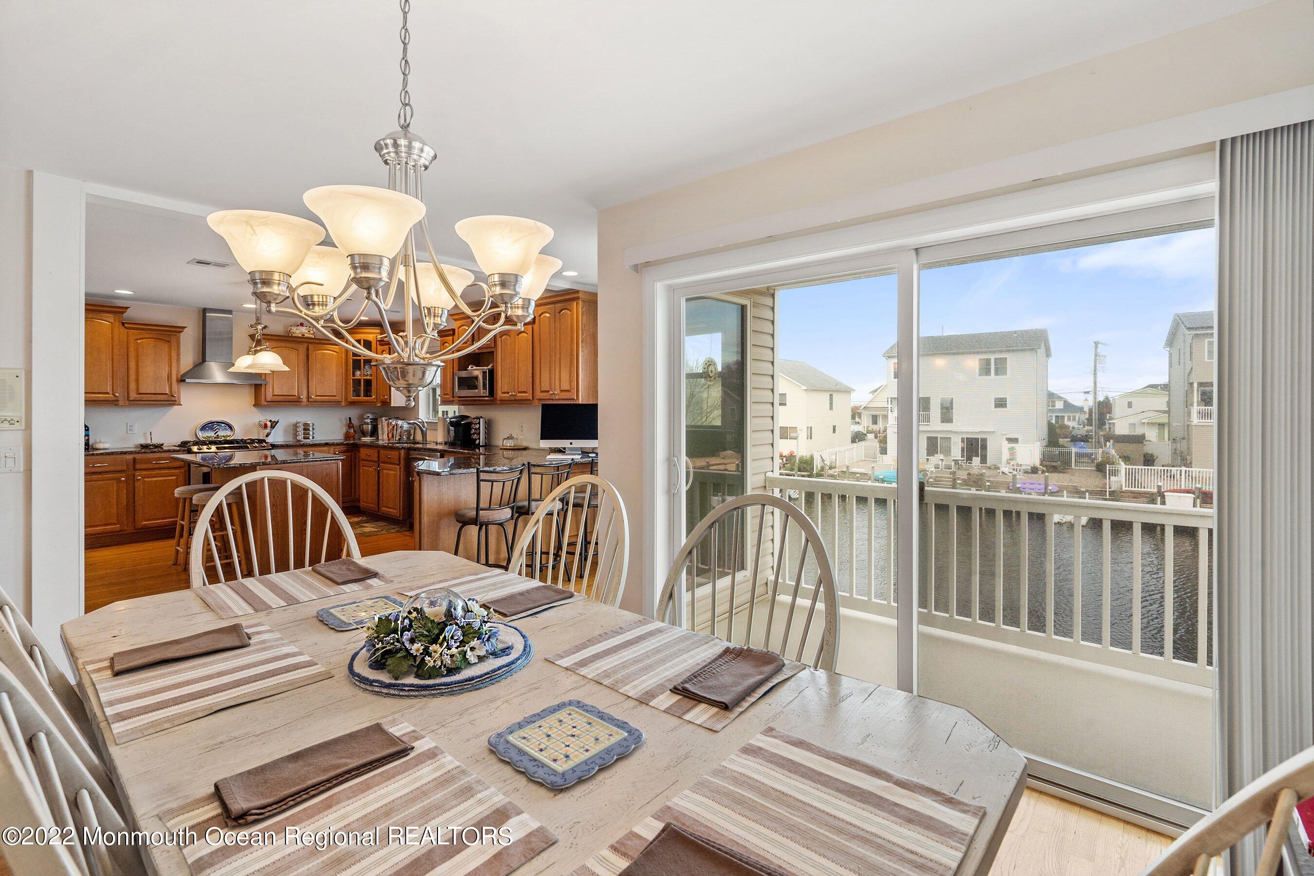 34 Sands Point Road Waretown, NJ 08758 - Photo 21 of 44 22-Int13 Dining1