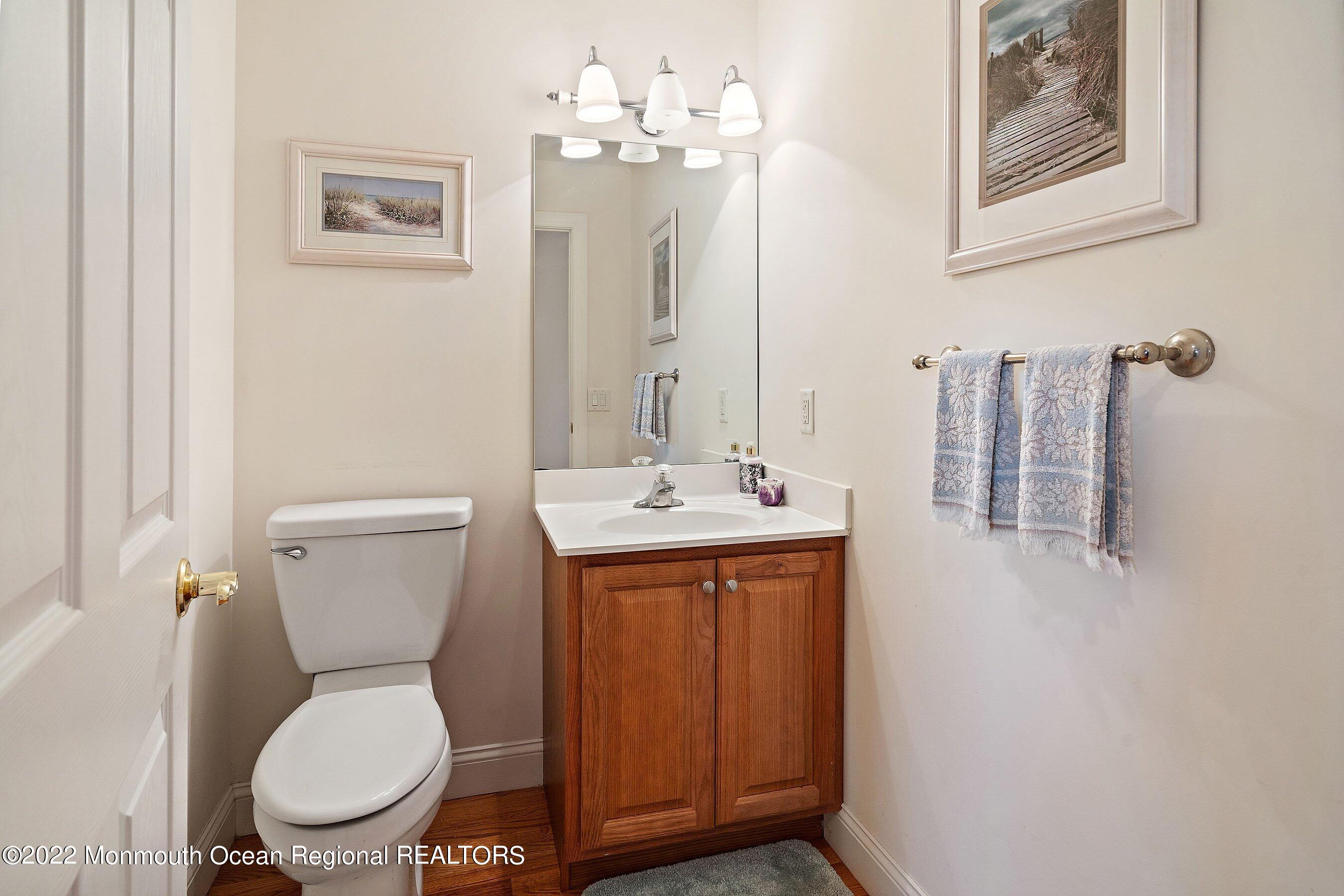 34 Sands Point Road Waretown, NJ 08758 - Photo 26 of 44 16-Int9 Lav2