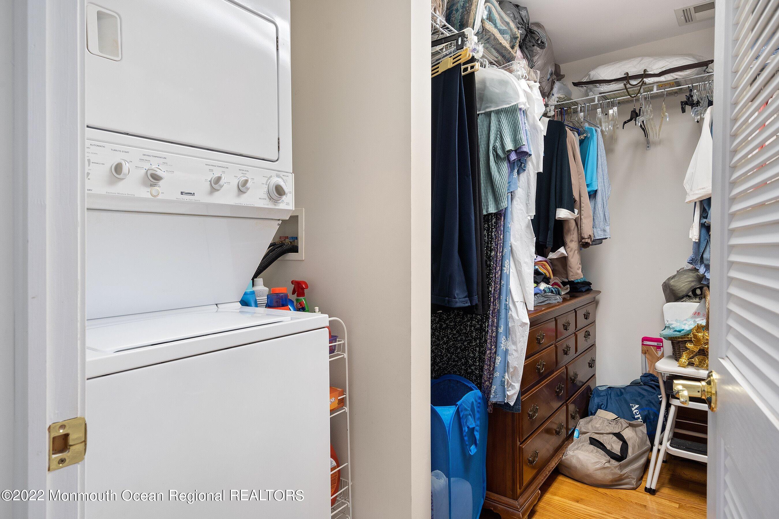 34 Sands Point Road Waretown, NJ 08758 - Photo 36 of 44 36-Int29 Laundry