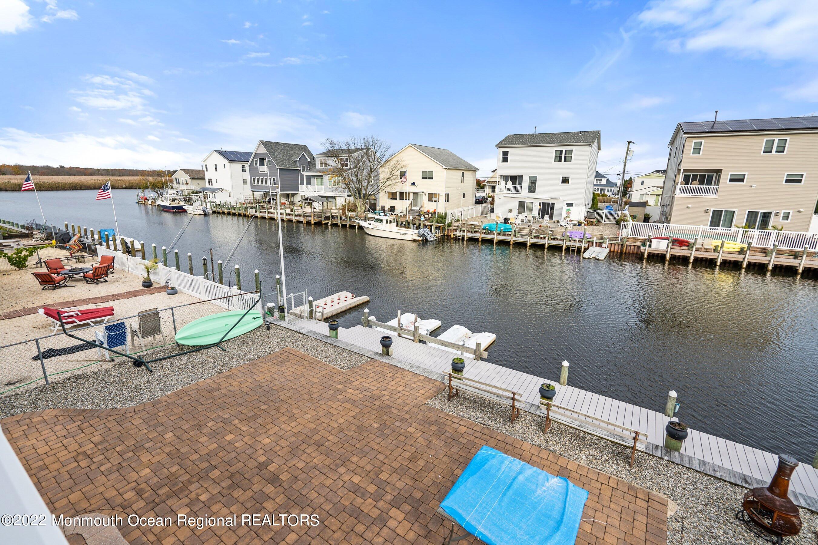 34 Sands Point Road Waretown, NJ 08758 - Photo 38 of 44 38-Ext2 Balcony
