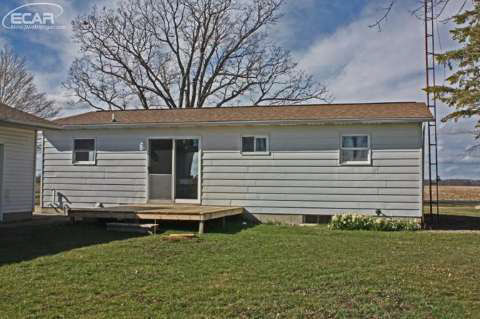 5796 East Burt Road Birch Run, MI 48415 - Photo 12 of 15 20435245-11.JPG