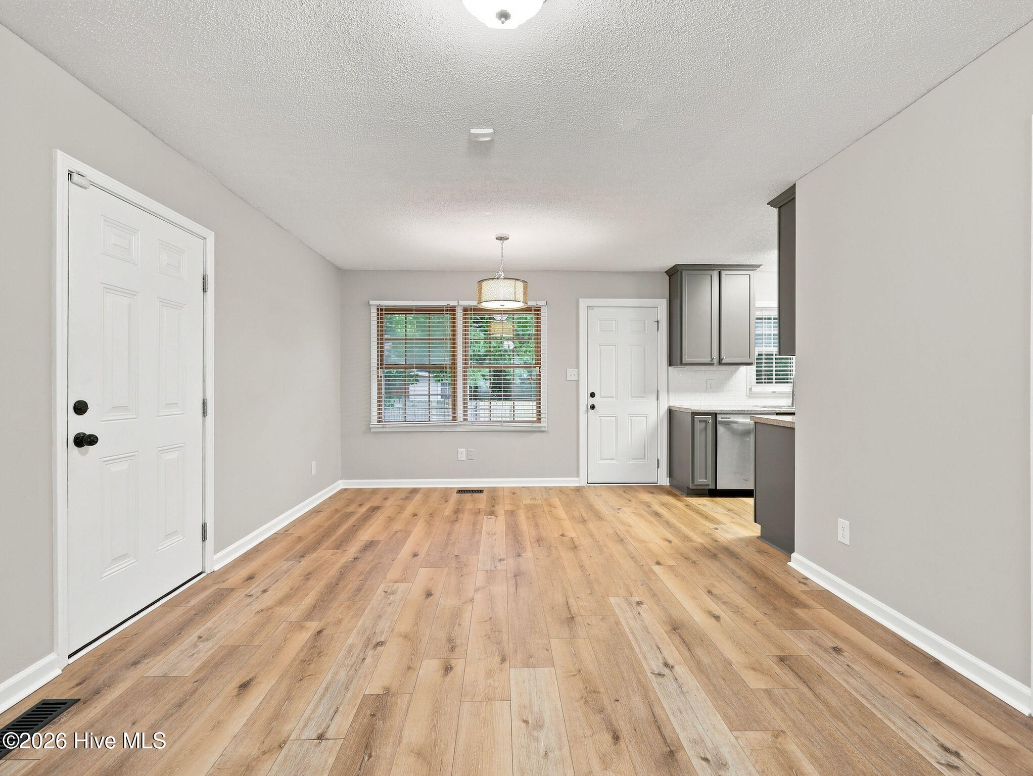 1110 Brynn Marr Road Jacksonville, NC 28546 - Photo 8 of 37 Gallery Image 8