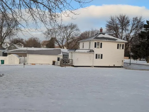 $145,000 | 96 7th Street Southwest, Wells, MN 56097