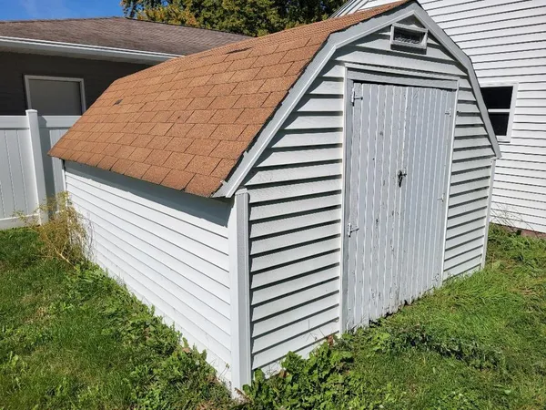 $139,900 | 96 7th Street Southwest, Wells, MN 56097