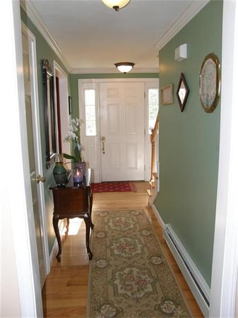 27 Cushing Road Webster, MA 01570 - Photo 9 of 30 Gallery Image 9