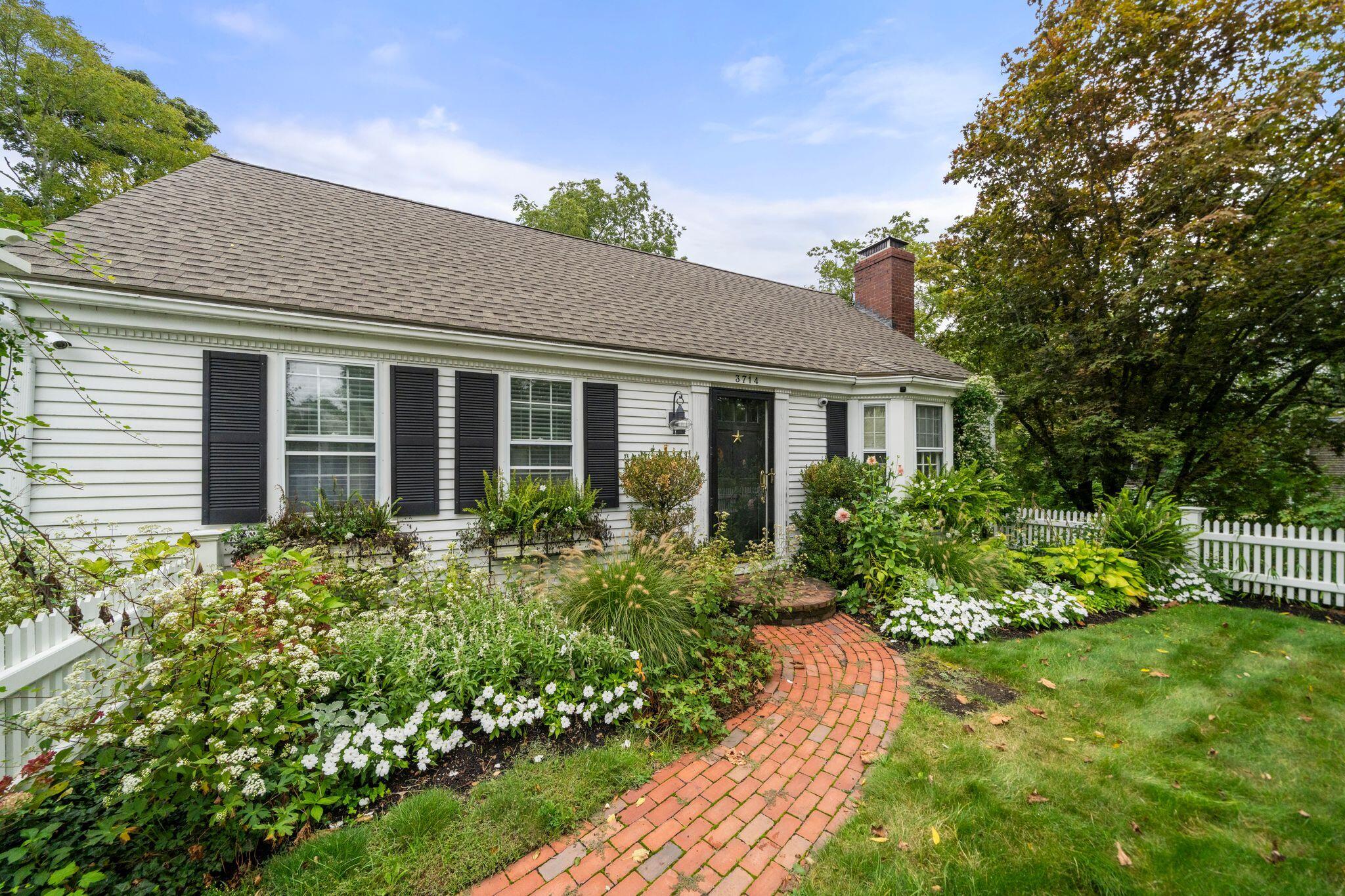 3714 Main Street Barnstable, MA 02630 - Photo 3 of 34 9_JWC09870