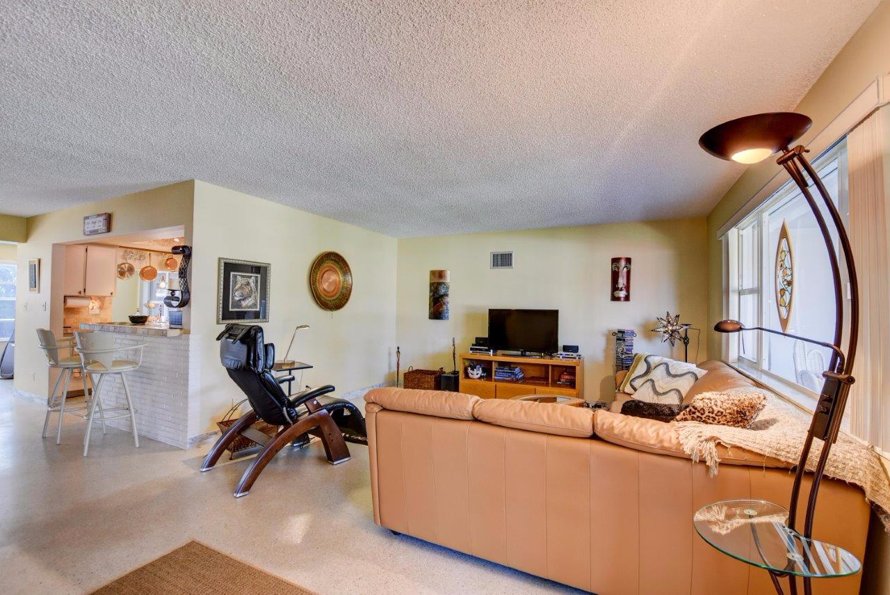 266 Northeast 31st Street Boca Raton, FL 33431 - Photo 6 of 39 BH 266 NE 31st St-6