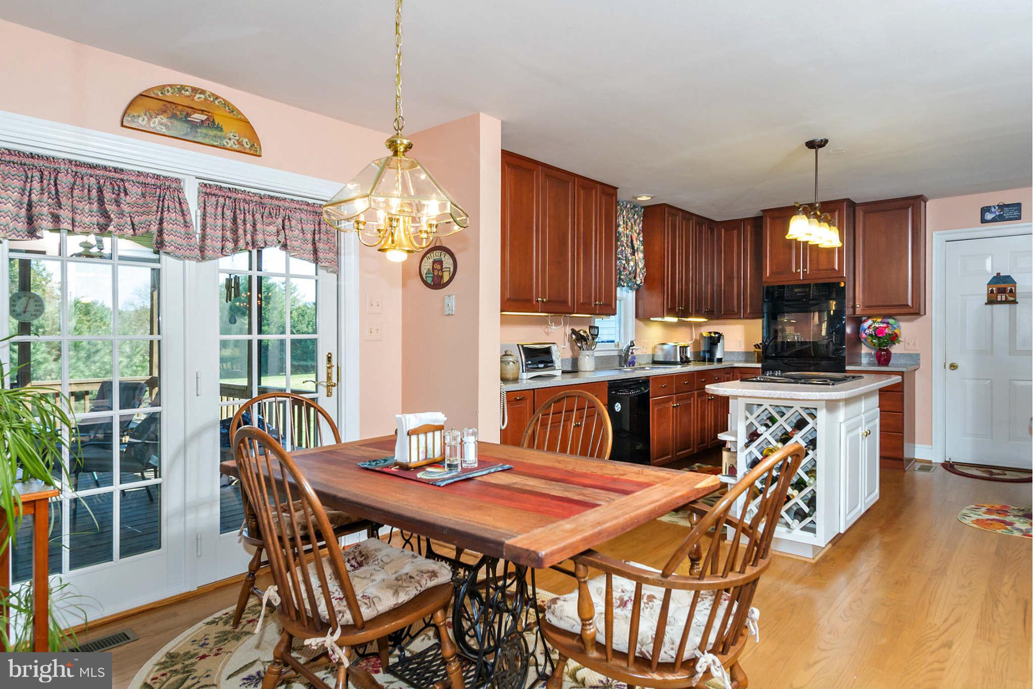 4531 Rutherford Way Dayton, MD 21036 - Photo 5 of 26 Kitchen/ Breakfast Area