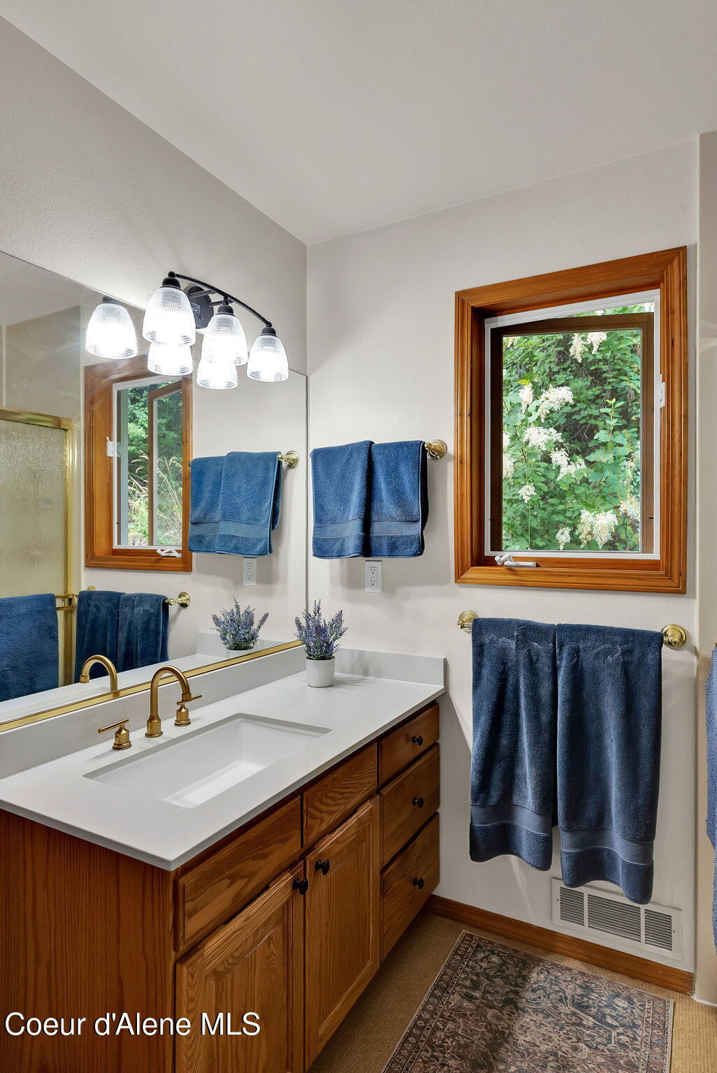 204 North Quail Run Sandpoint, ID 83864 - Photo 37 of 66 Primary Bathroom