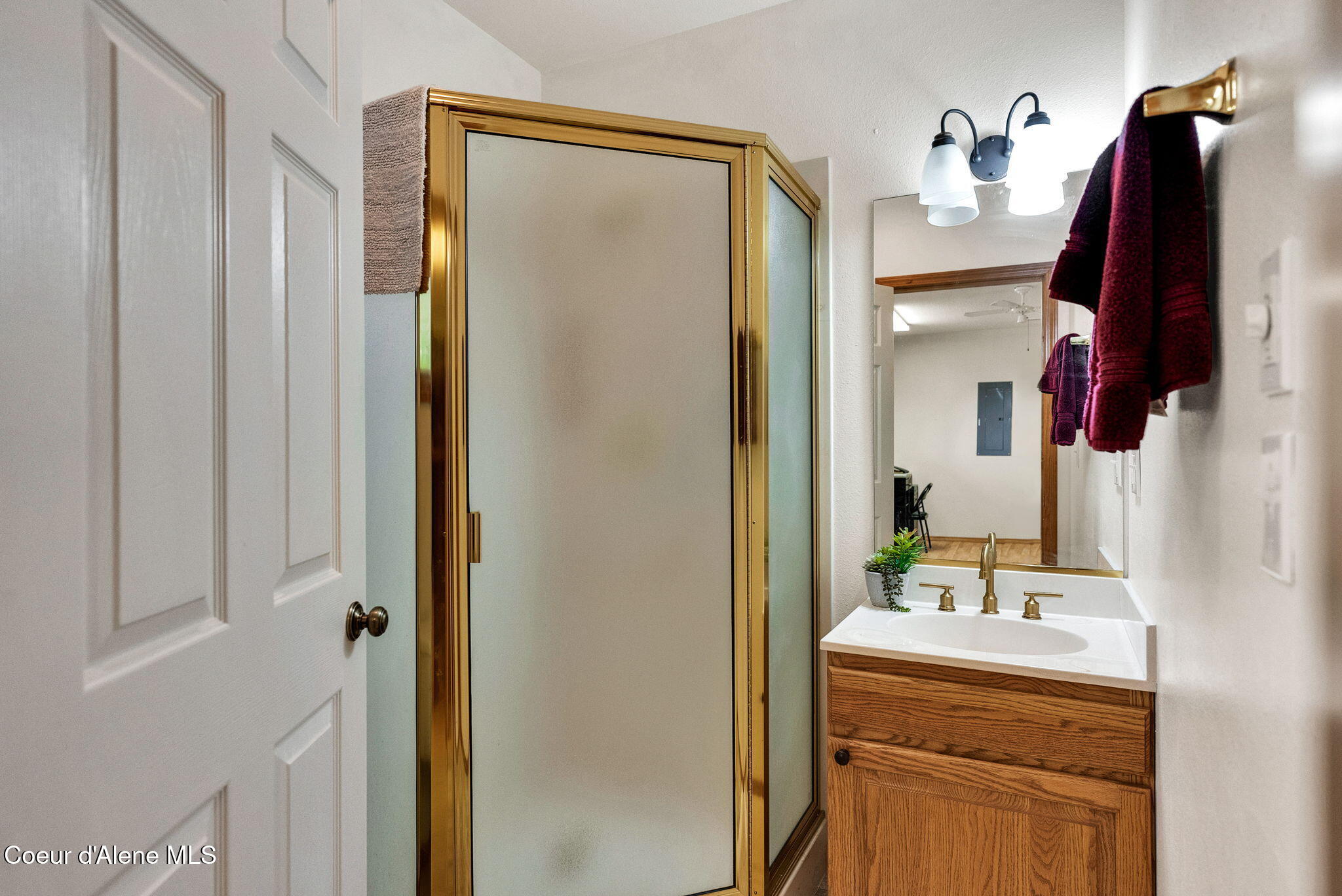 204 North Quail Run Sandpoint, ID 83864 - Photo 40 of 55 Downstairs Bathroom