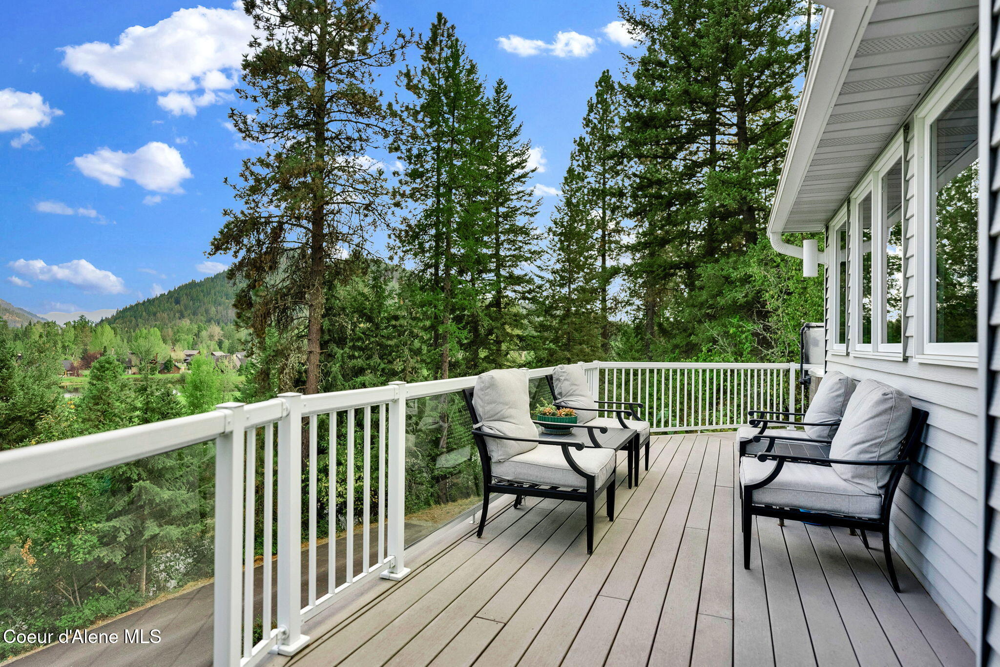 204 North Quail Run Sandpoint, ID 83864 - Photo 8 of 55 Front Deck