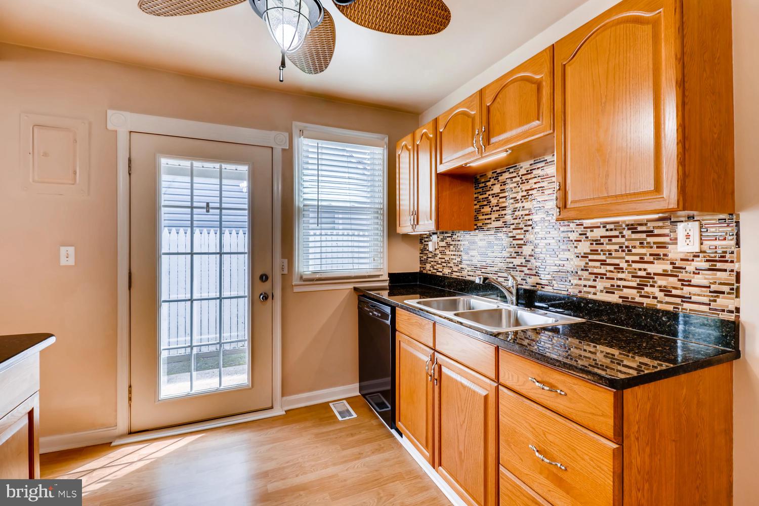 8111 Cornwall Road Baltimore, MD 21222 - Photo 10 of 31