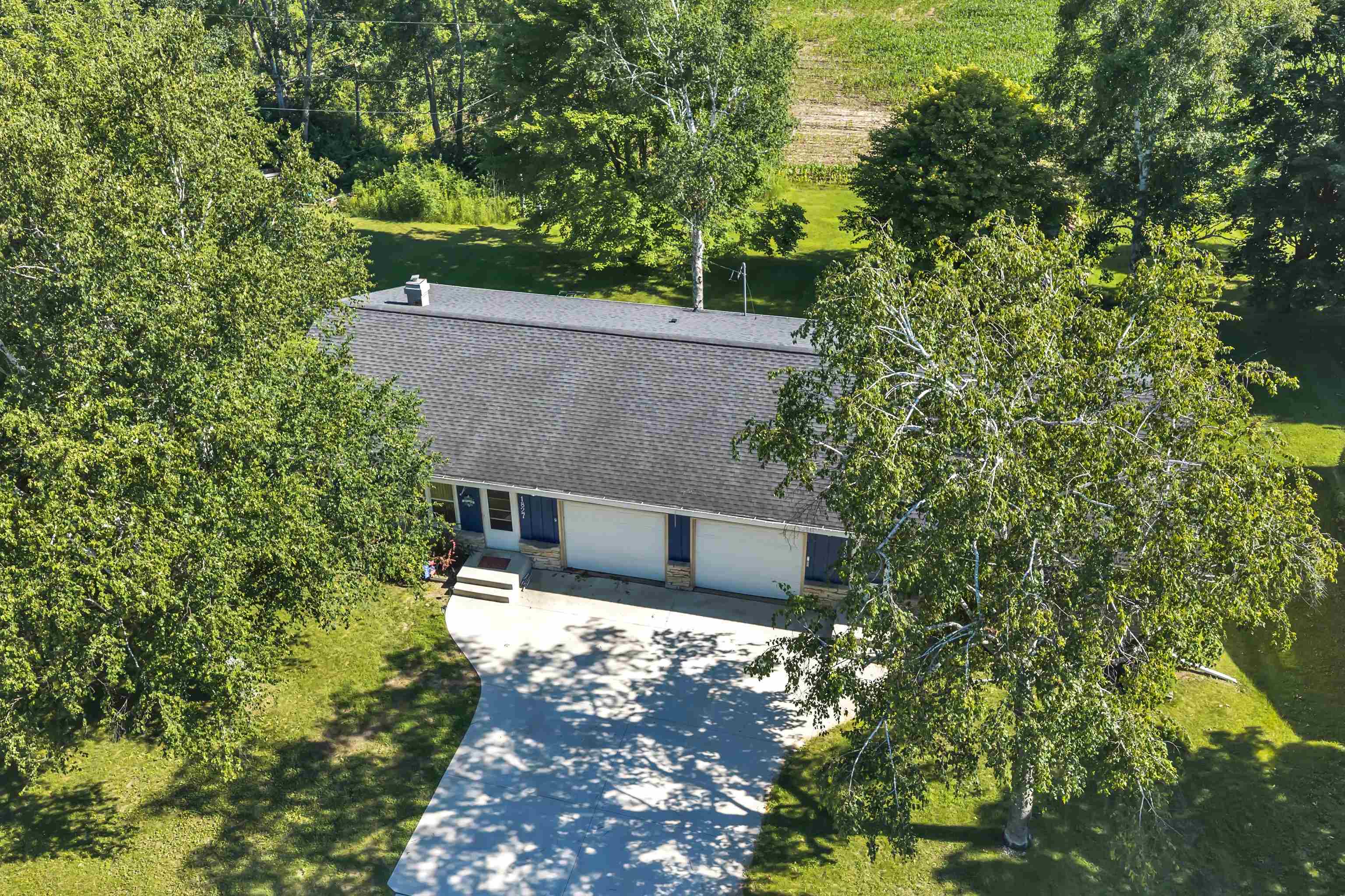 1827 Cormier Road Green Bay, WI 54313 - Photo 28 of 30