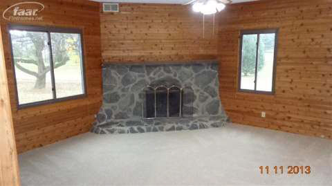 9460 Denton Hill Road Fenton, MI 48430 - Photo 2 of 5 20386379-1.JPG