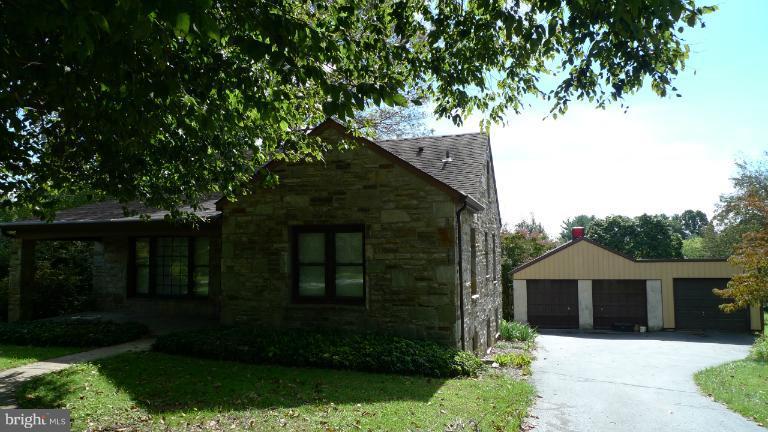 Exterior (Front)