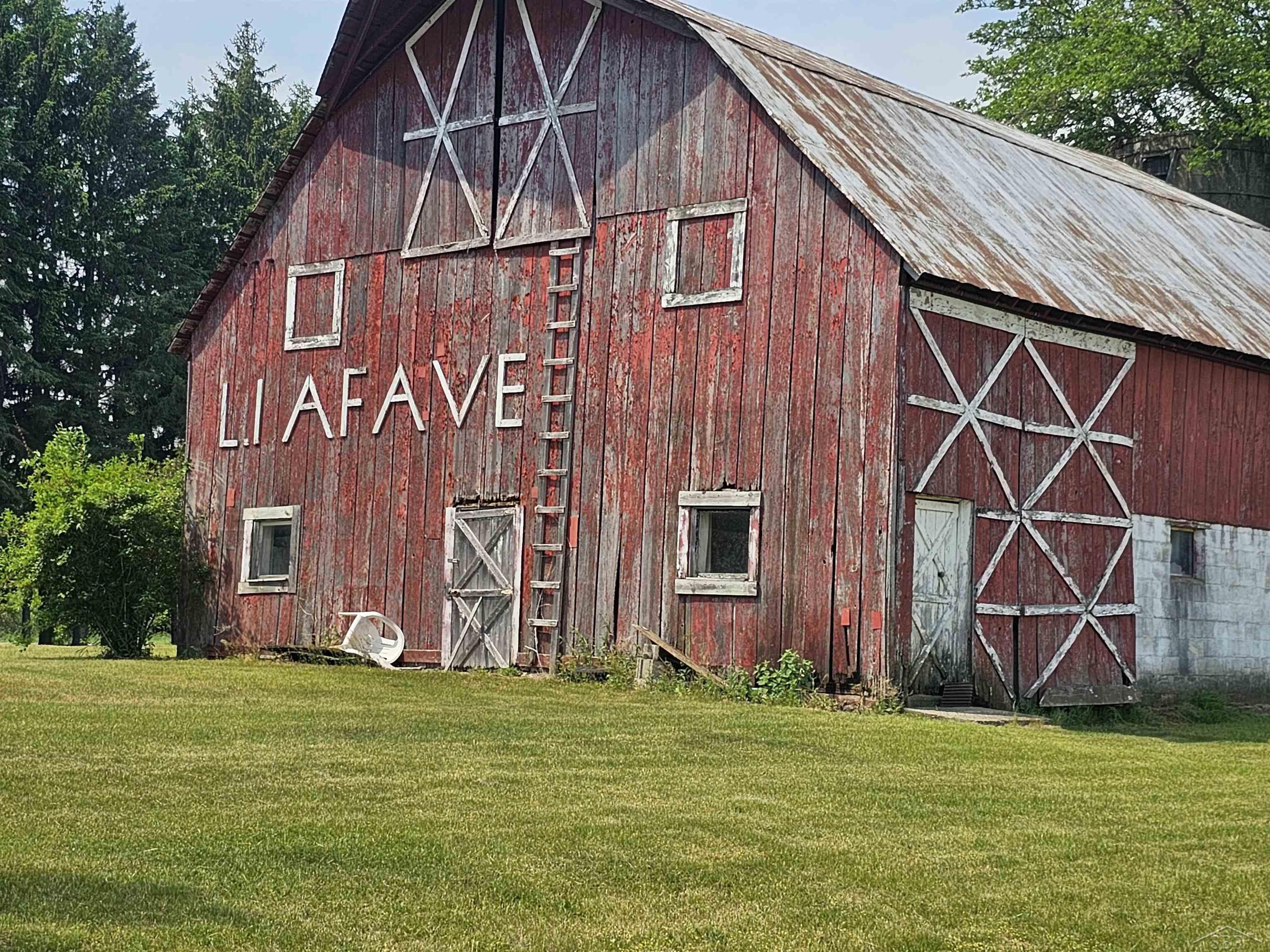 357 East Townline Road Pinconning, MI 48650 - Photo 34 of 36 50111229-33.JPG