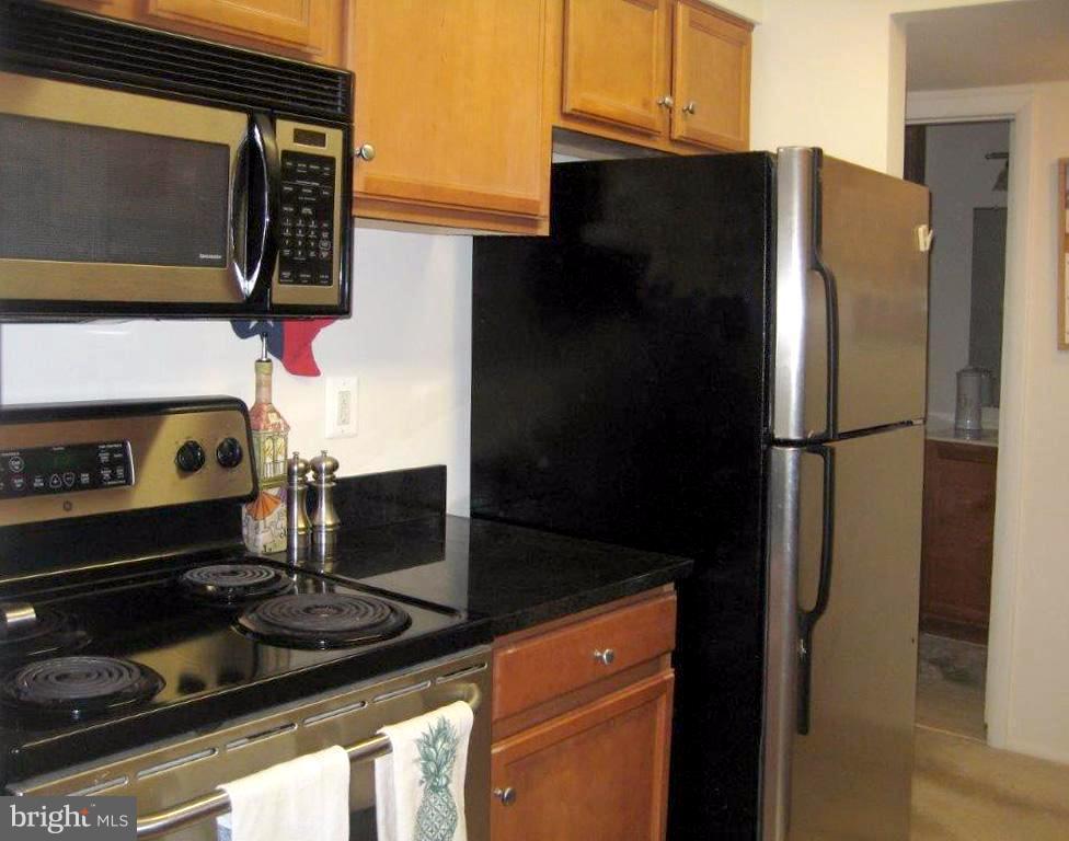 1730 Ascot Way, Unit A Reston, VA 20190 - Photo 5 of 18 Modern Stainless Appliances