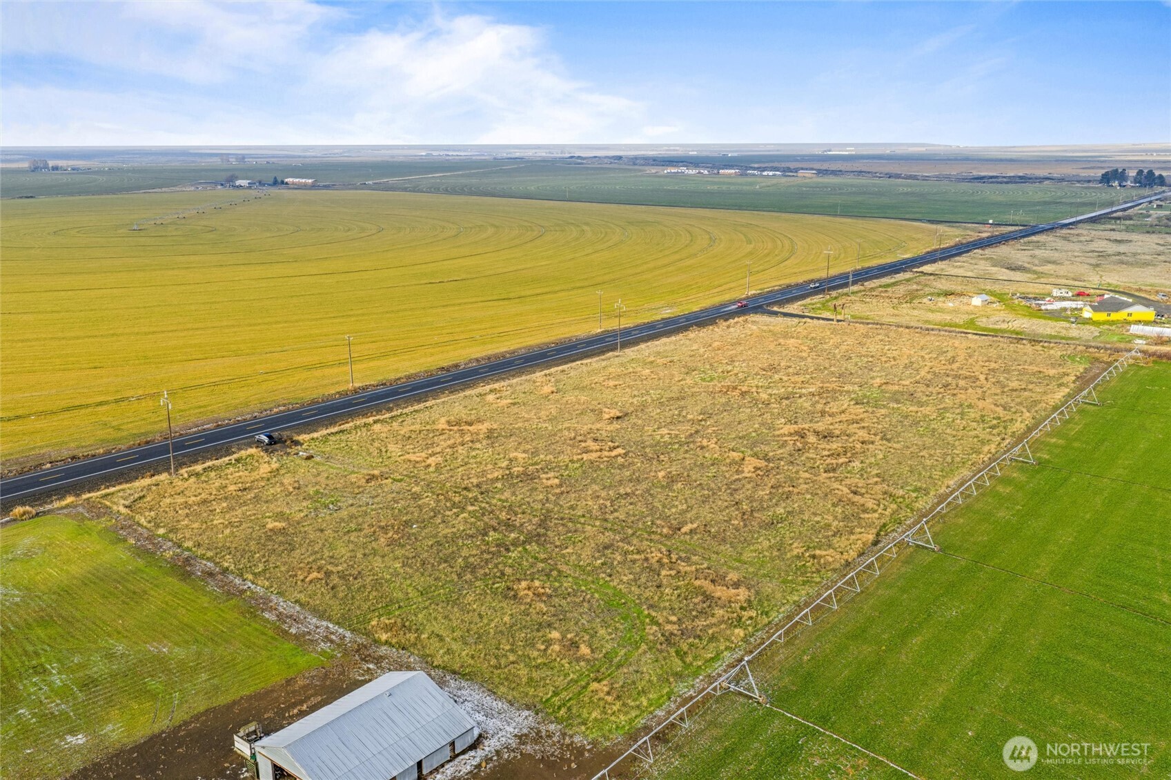 15645 Stratford Road Northeast Moses Lake, WA 98837 - Photo 1 of 20 a view of an ocean and beach