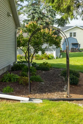 $1 | 306 West Leonard Street, Watertown, WI 53098