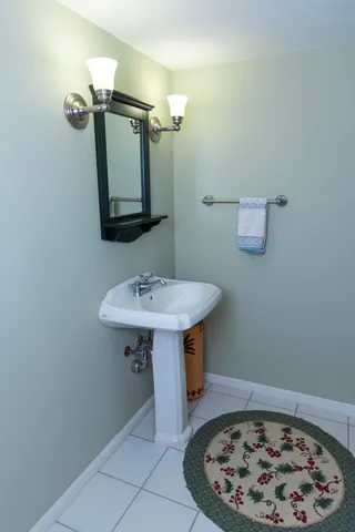 $1 | 306 West Leonard Street, Watertown, WI 53098