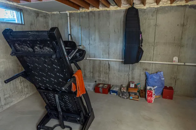 $1 | 306 West Leonard Street, Watertown, WI 53098