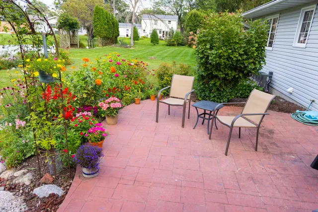 $1 | 306 West Leonard Street, Watertown, WI 53098