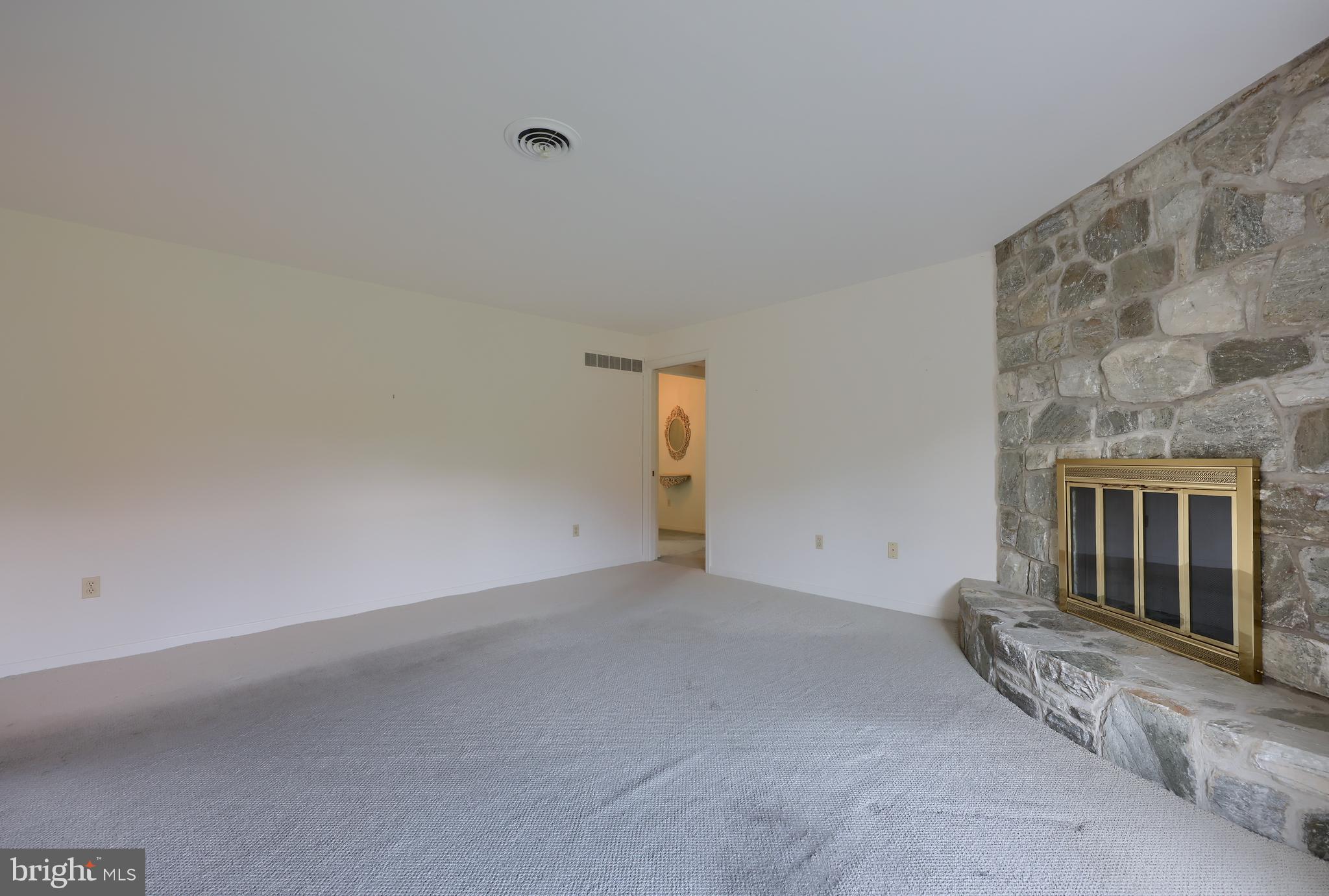 701 Pershing Avenue Ephrata, PA 17522 - Photo 23 of 39