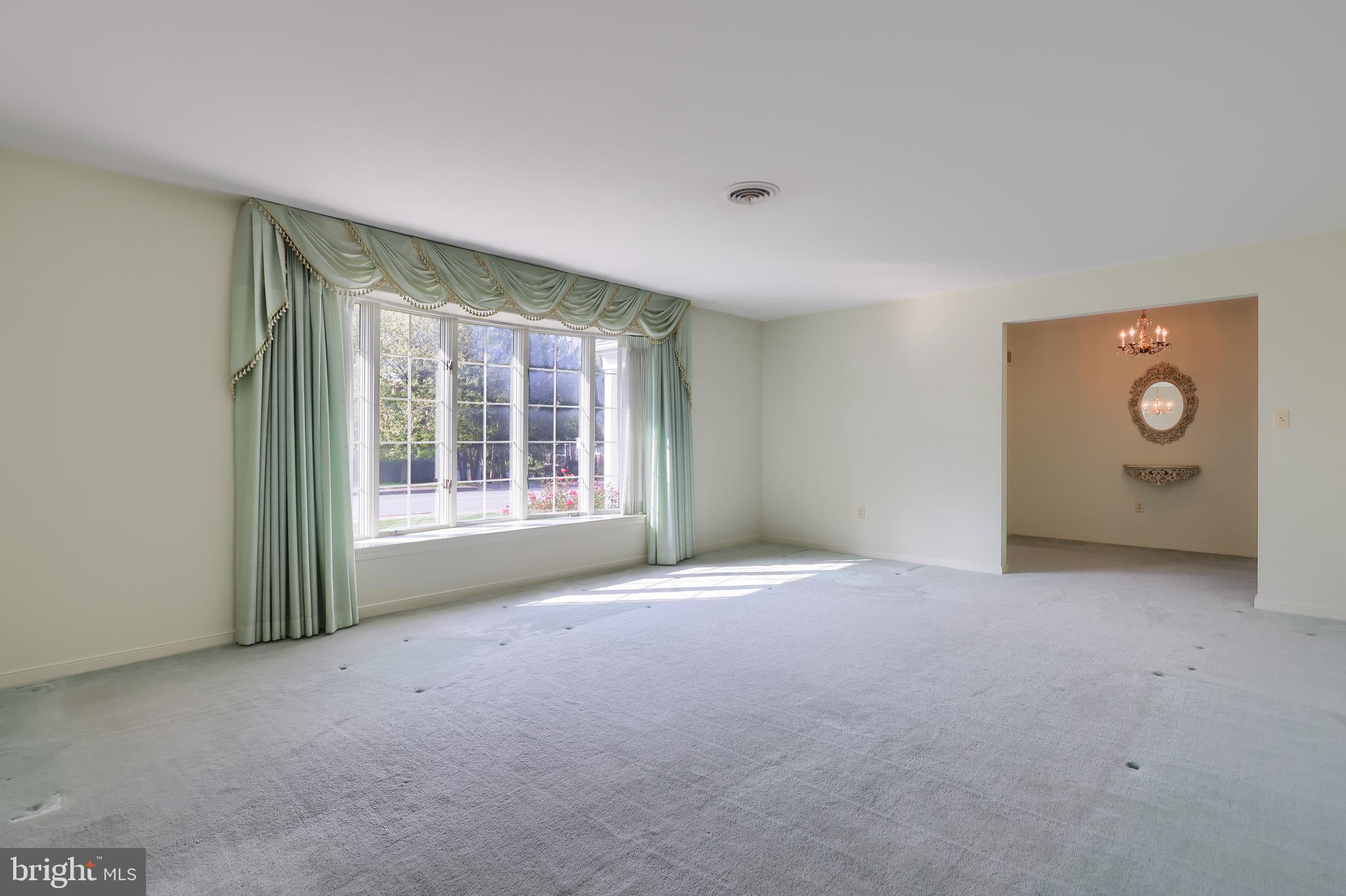 701 Pershing Avenue Ephrata, PA 17522 - Photo 8 of 39