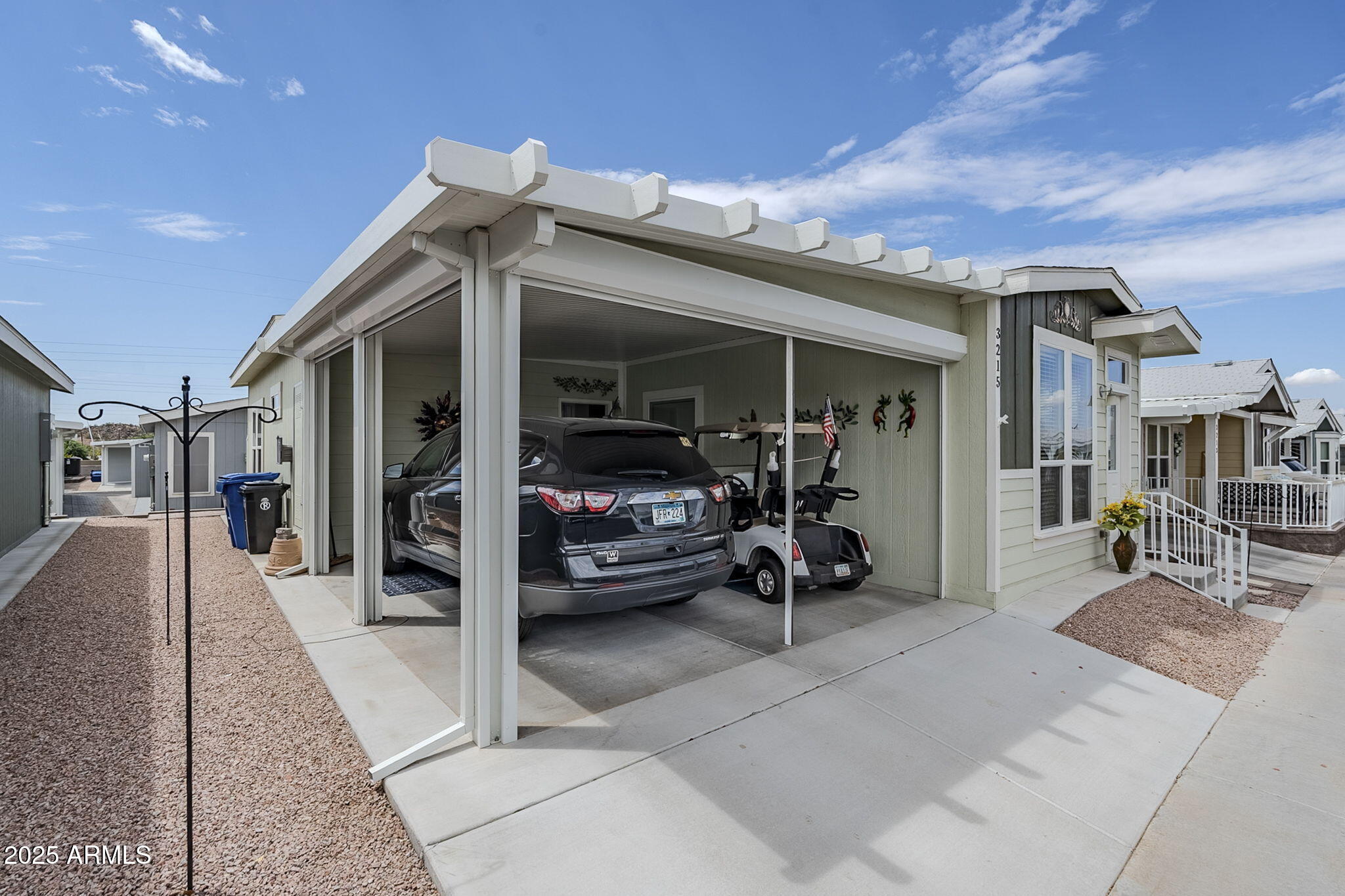 650 North Hawes Road, Unit 3215 Mesa, AZ 85207 - Photo 3 of 68 Roll-A-Shield Garage!