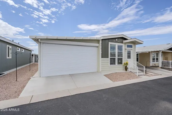 $184,000 | 650 North Hawes Road, Unit 3215, Mesa, AZ 85207
