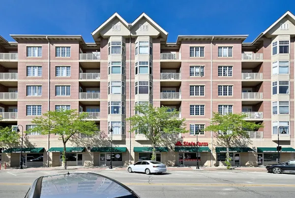$339,000 | 9670 Franklin Avenue, Unit 213, Franklin Park, IL 60131