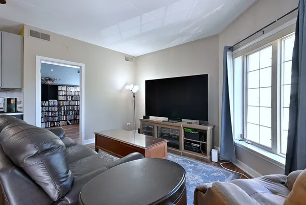 $339,000 | 9670 Franklin Avenue, Unit 213, Franklin Park, IL 60131