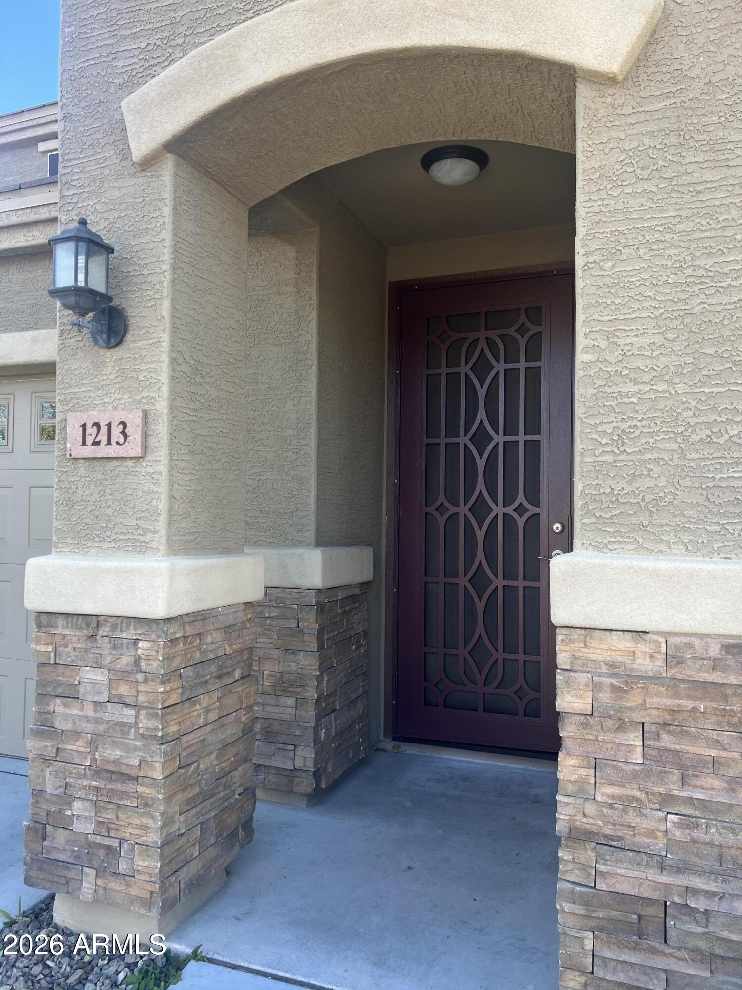 1213 East Shangri La Road Phoenix, AZ 85020 - Photo 3 of 16 Front Door