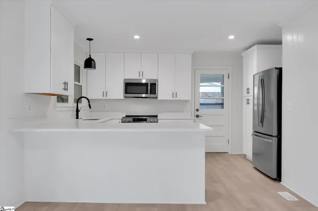 $349,900 | 314 Vine Hill Road, Greenville, SC 29607