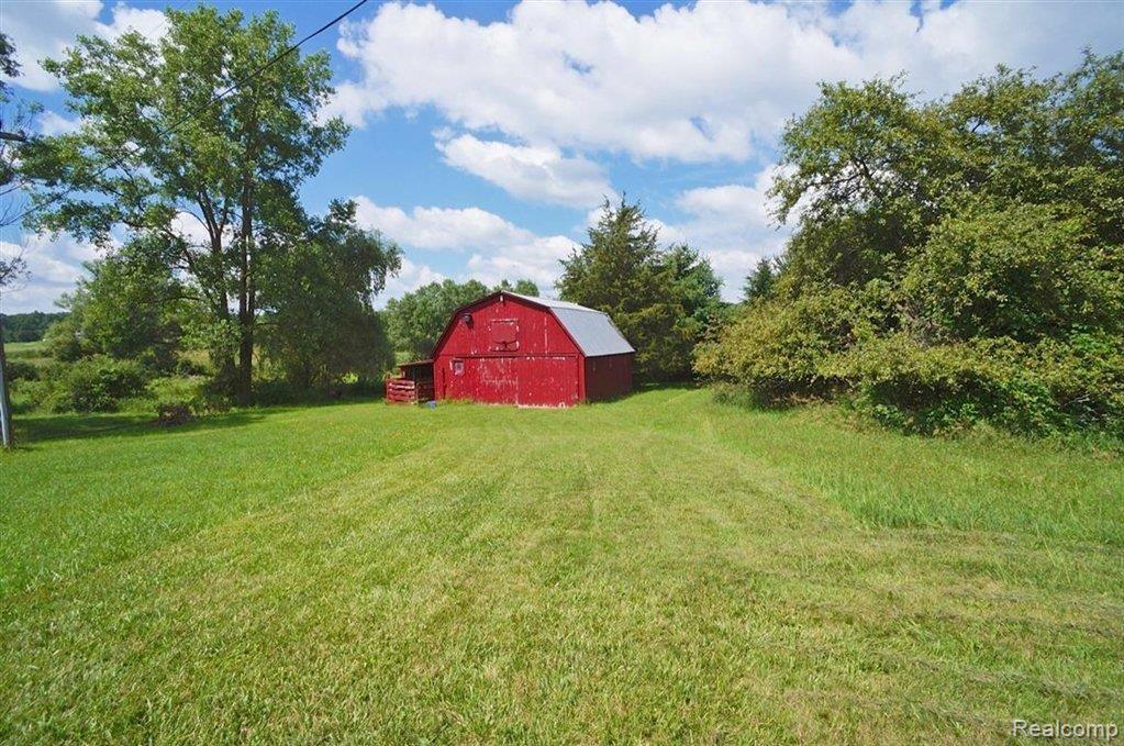 12188 Hibner Road Hartland, MI 48353 - Photo 25 of 25 2-story barn
