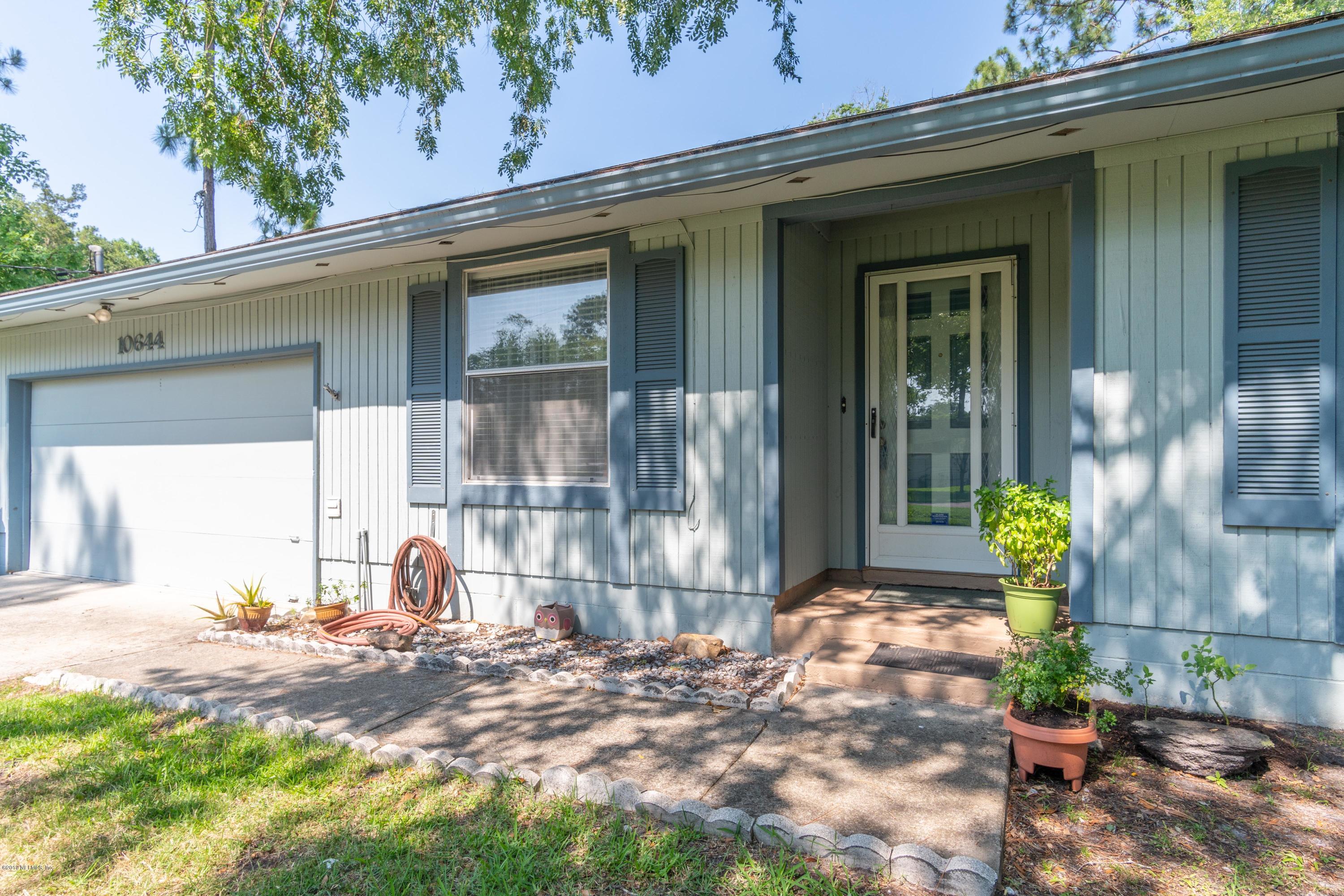 10644 Pinholster Road Jacksonville, FL 32218 - Photo 3 of 33 House Photos-3