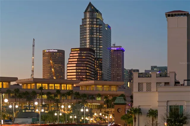 $825,000 | 700 South Harbour Island Boulevard, Unit 218, Tampa, FL 33602