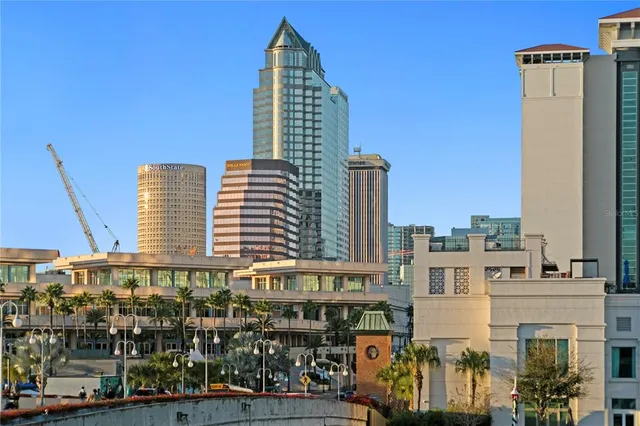 $825,000 | 700 South Harbour Island Boulevard, Unit 218, Tampa, FL 33602