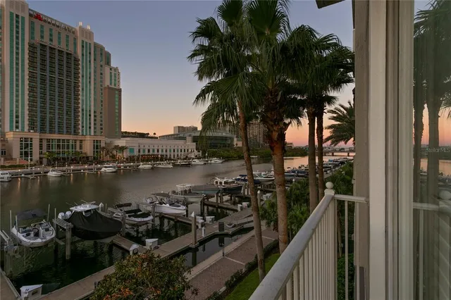 $825,000 | 700 South Harbour Island Boulevard, Unit 218, Tampa, FL 33602