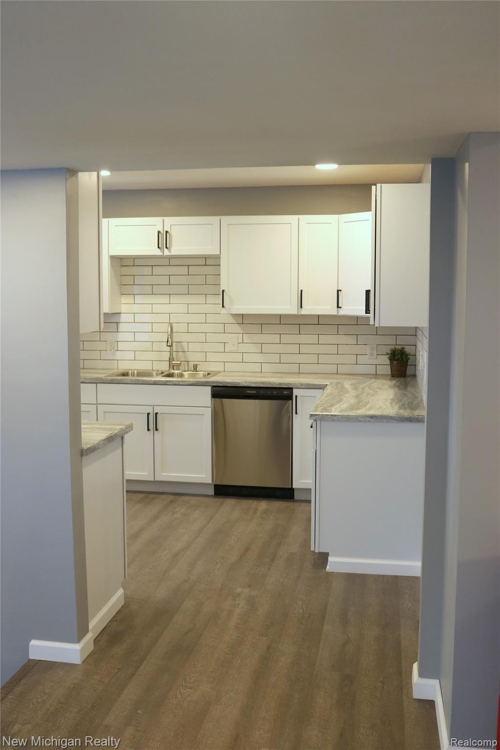 5145 Deland Road Flushing, MI 48433 - Photo 24 of 71 IMG_0405.JPG