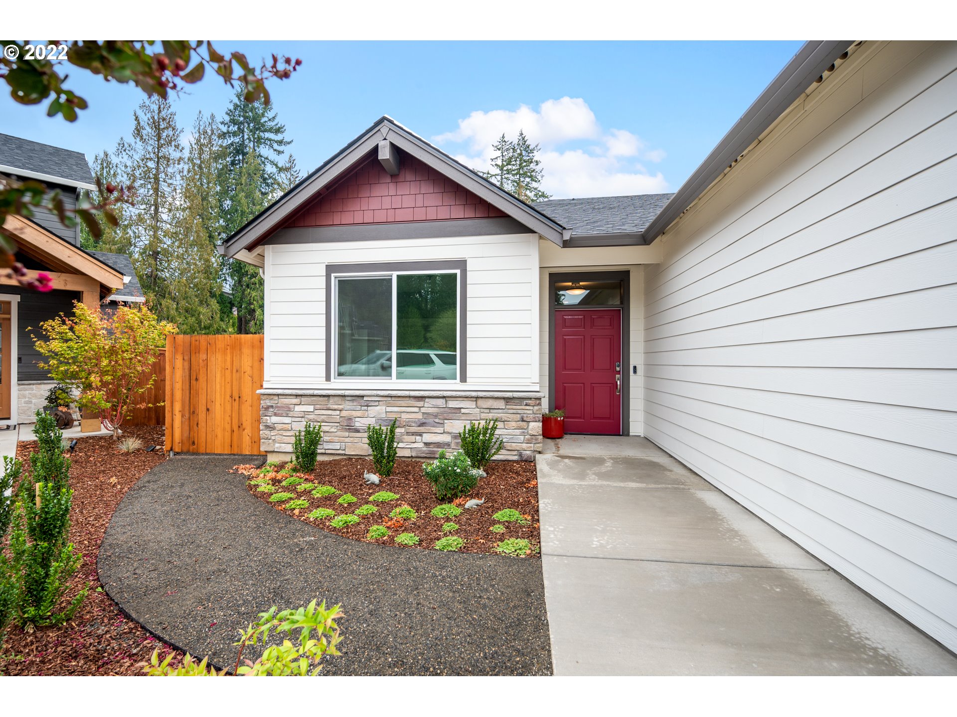 2018 South Royal Court Ridgefield, WA 98642 - Photo 3 of 27 a view of a house with a yard