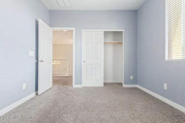a view of a livingroom with closet