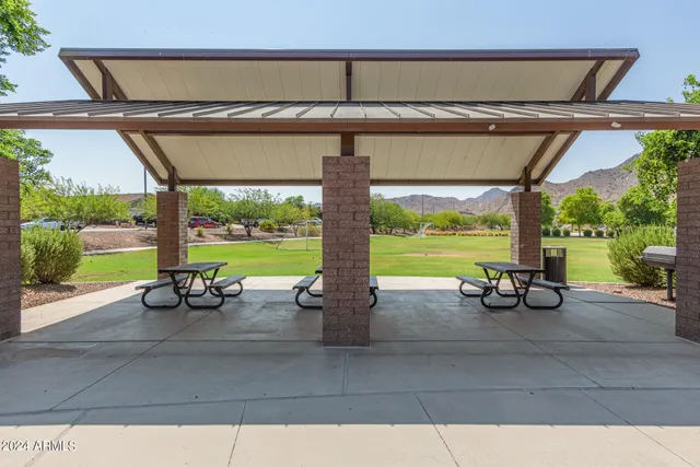 $3,250 | 21366 West Almeria Road, Buckeye, AZ 85396