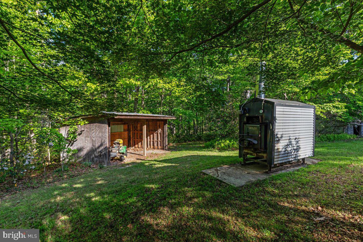 146 Lizzie Mills Road Castleton, VA 22716 - Photo 55 of 91 Whole house Wood Burning Stove