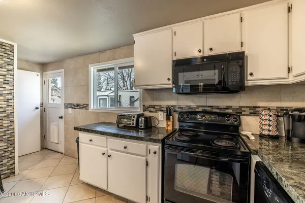 $537,500 | 1041 North 17th Street, Coeur D'Alene, ID 83814